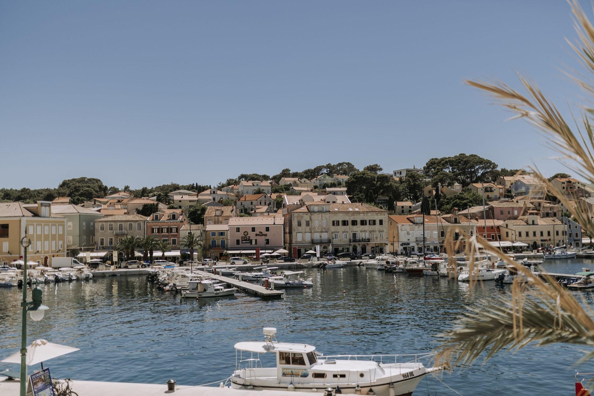 Hotel Apoksiomen Mali Losinj Exterior photo