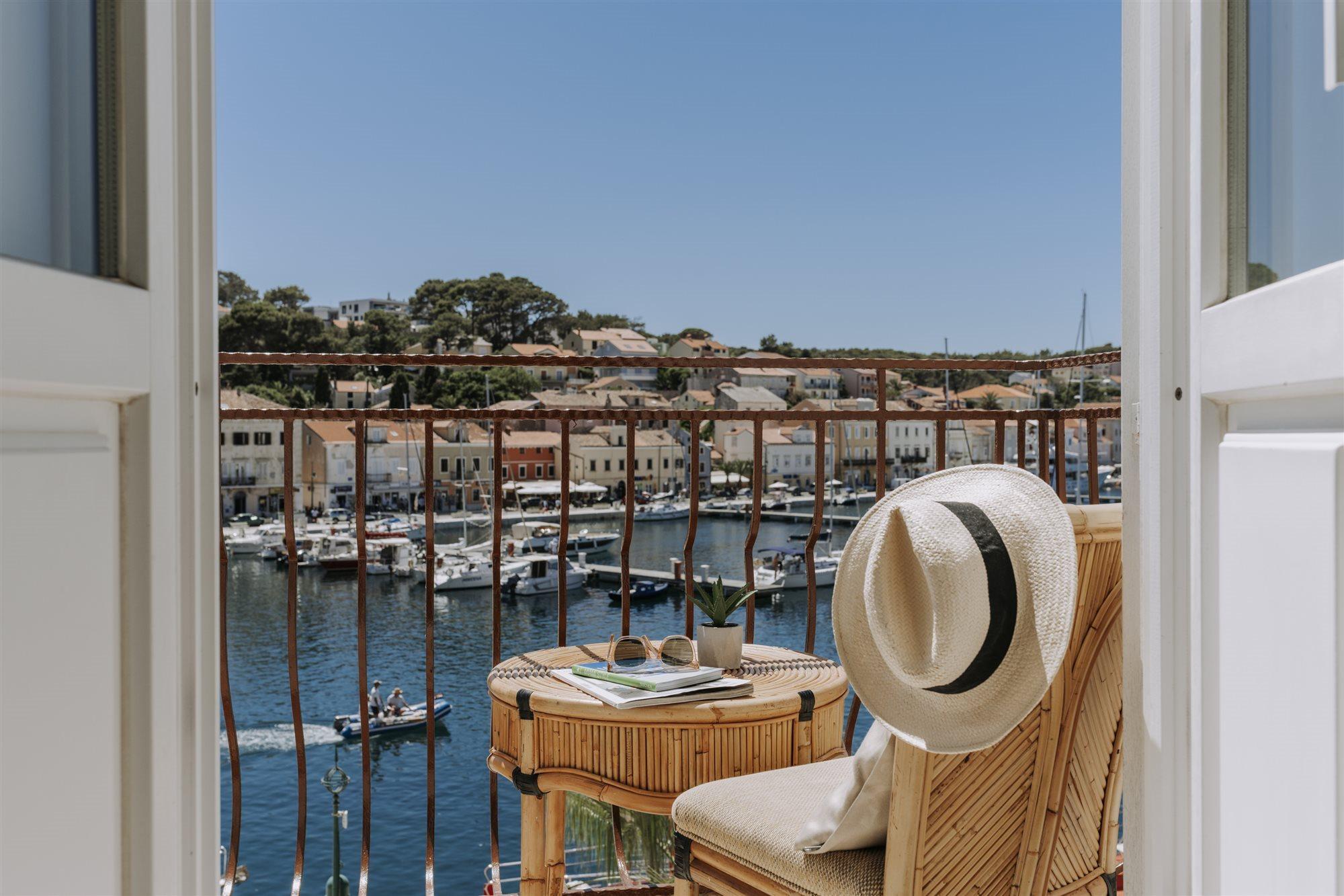 Hotel Apoksiomen Mali Losinj Exterior photo